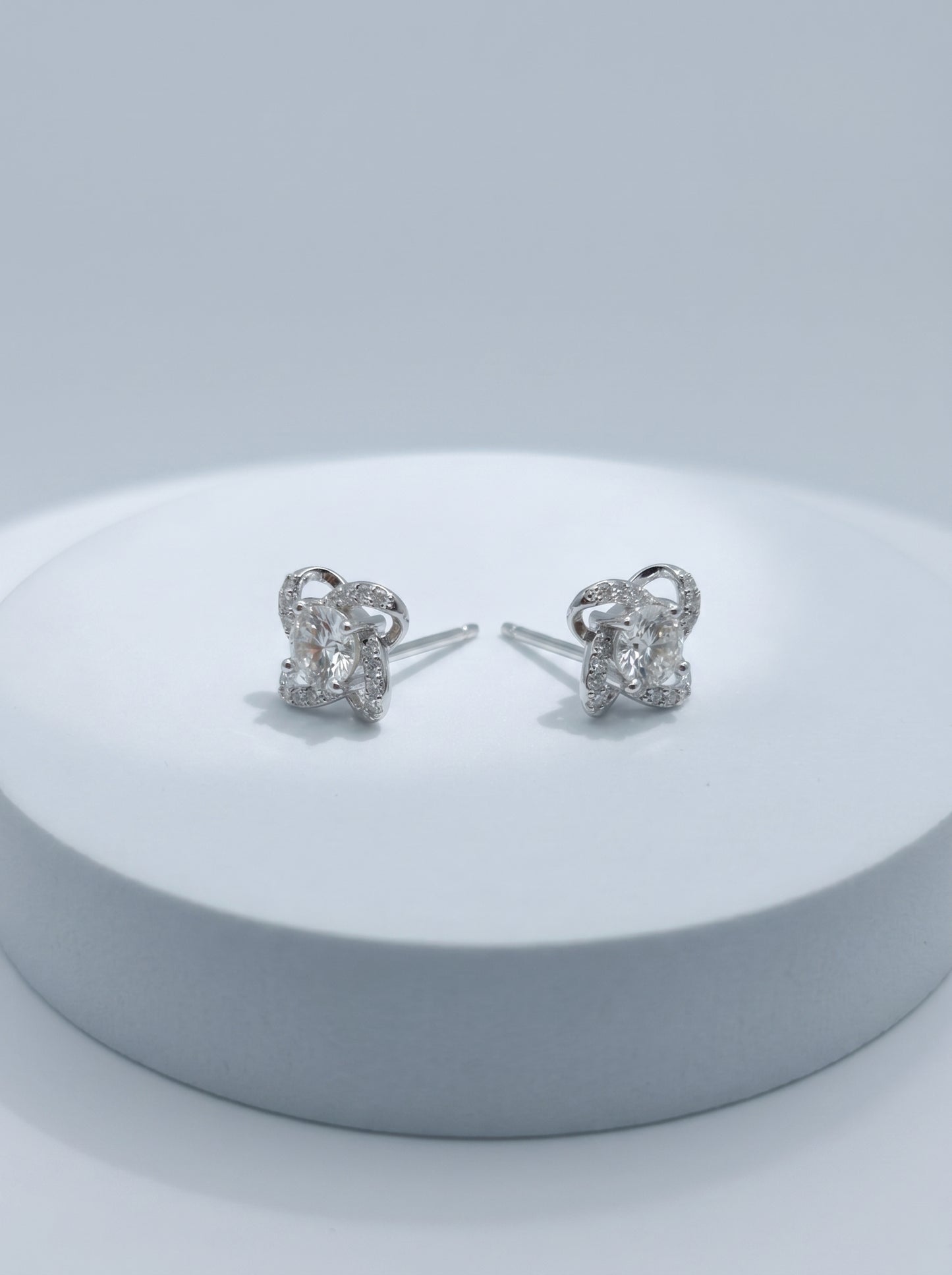 Celand 0.5ct Butterfly Moissanite Stud Earrings