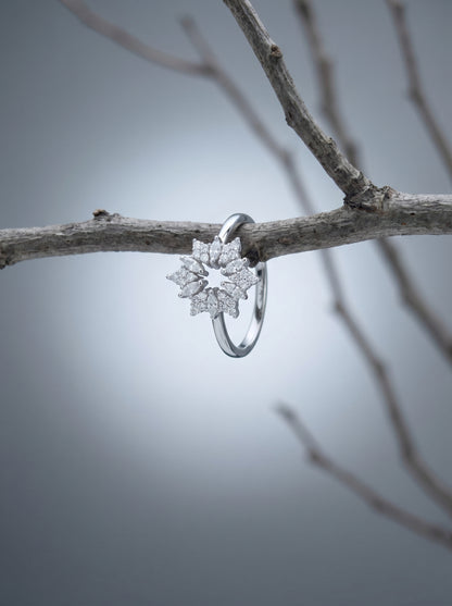 Celand Starflower Moissanite Ring | S925 Sterling Silver
