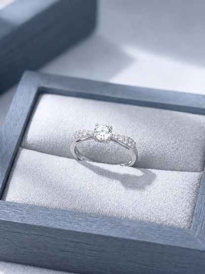 Celand 0.5ct Bow Knot Moissanite Ring