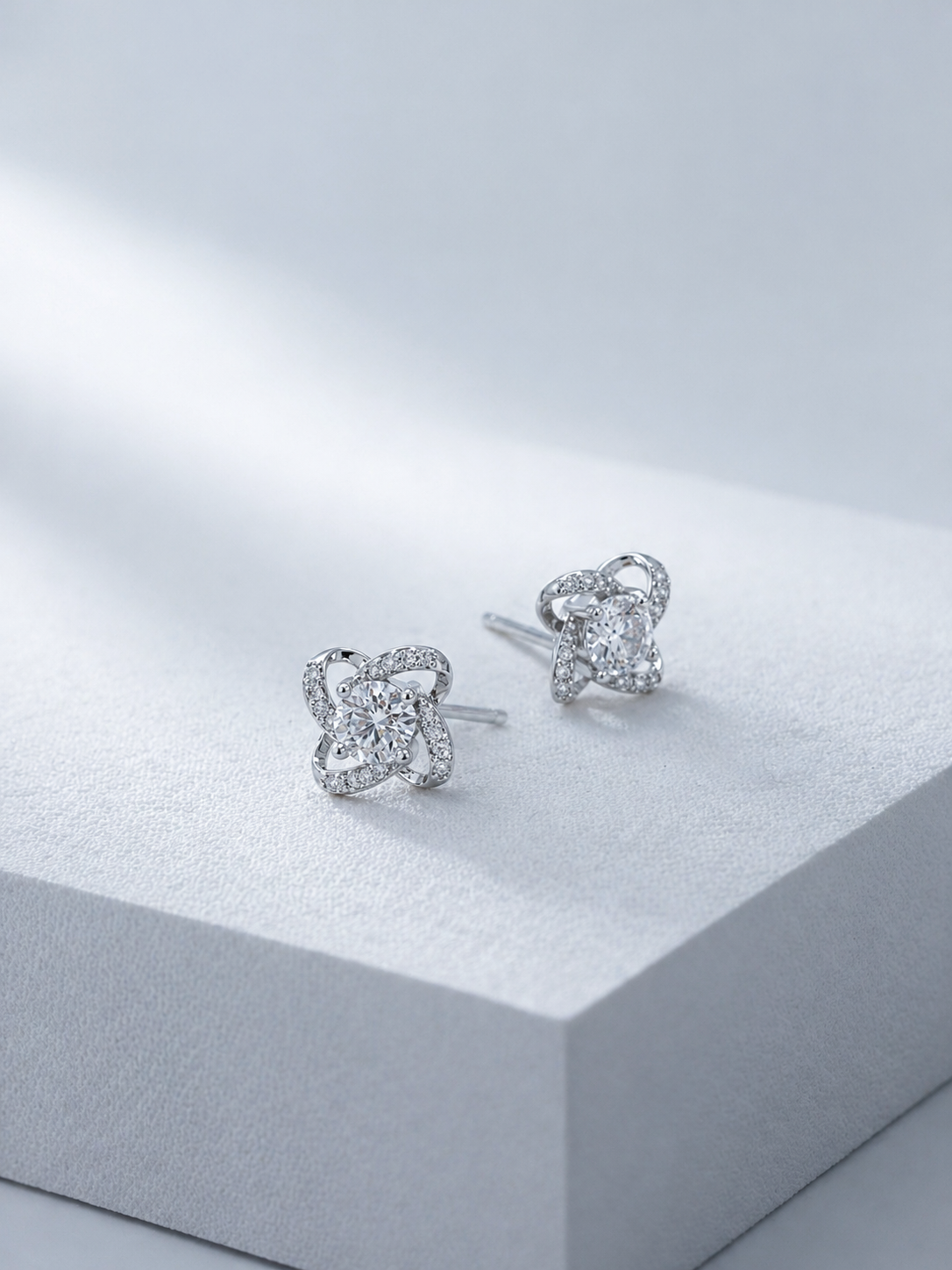 Celand 0.5ct Butterfly Moissanite Stud Earrings