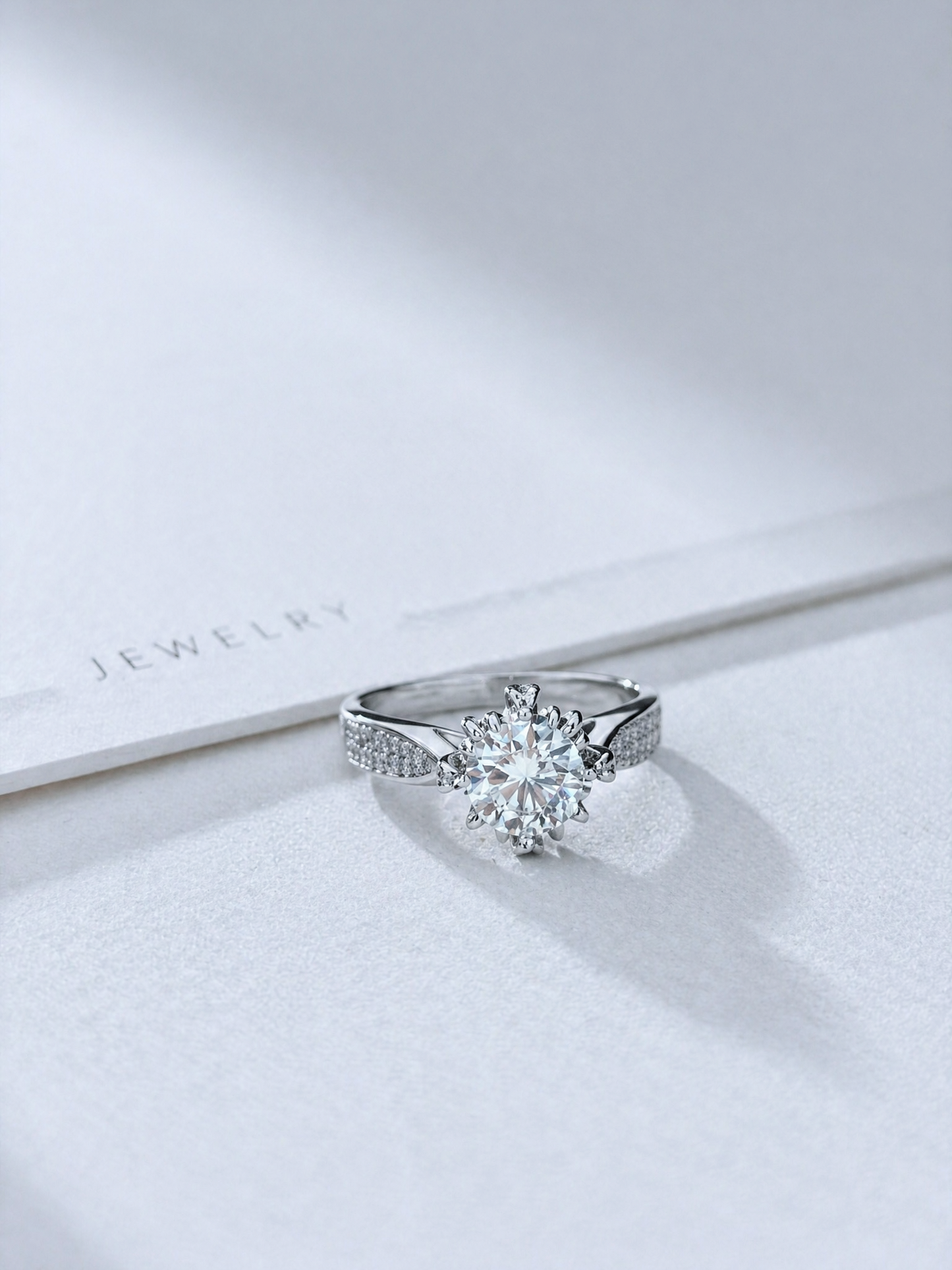 Celand 1ct Floral Moissanite Pavé Ring