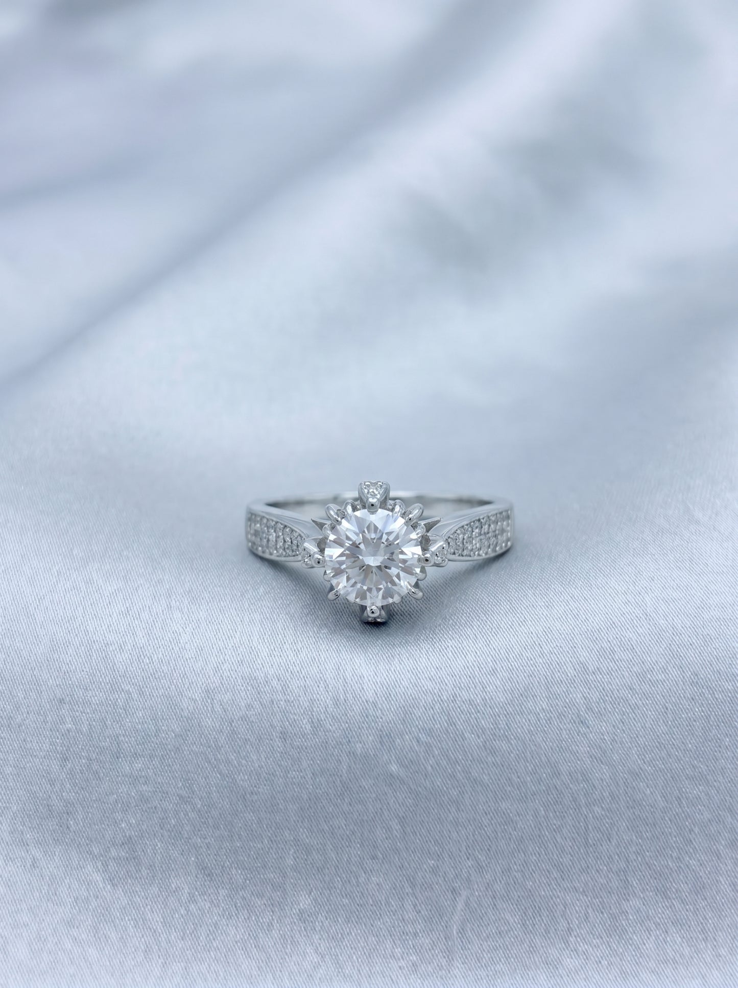Celand 1ct Floral Moissanite Pavé Ring