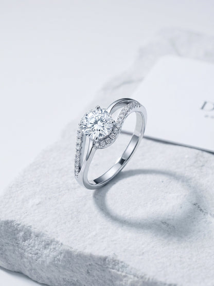 Celand 0.8ct Moissanite Swirl Ring