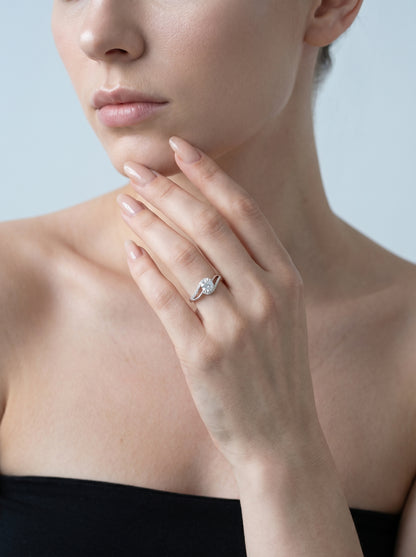 Celand 0.8ct Moissanite Swirl Ring