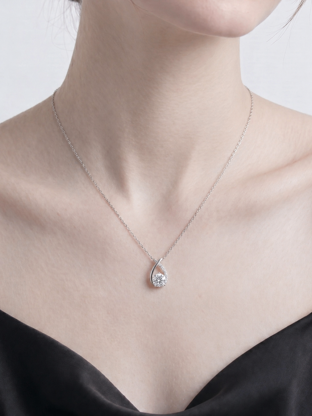 Celand 1ct Teardrop Moissanite Pendant Necklace